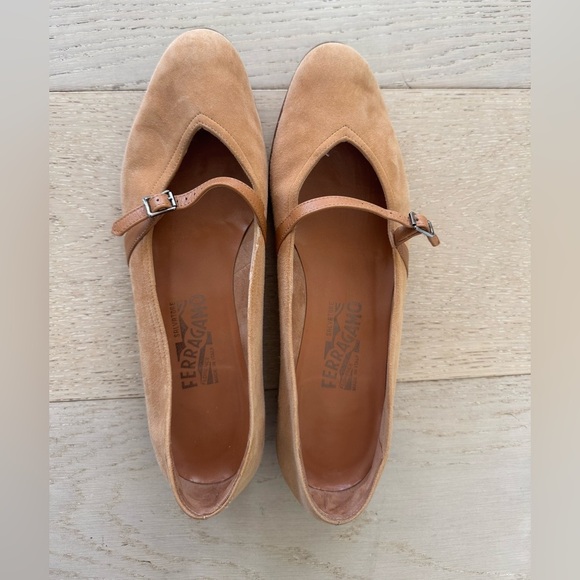 Salvatore Ferragamo Audrey Ballet Flats Women's Suede light brown 8.5 - Picture 2 of 10